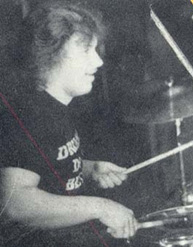 Dave Erskine = drums